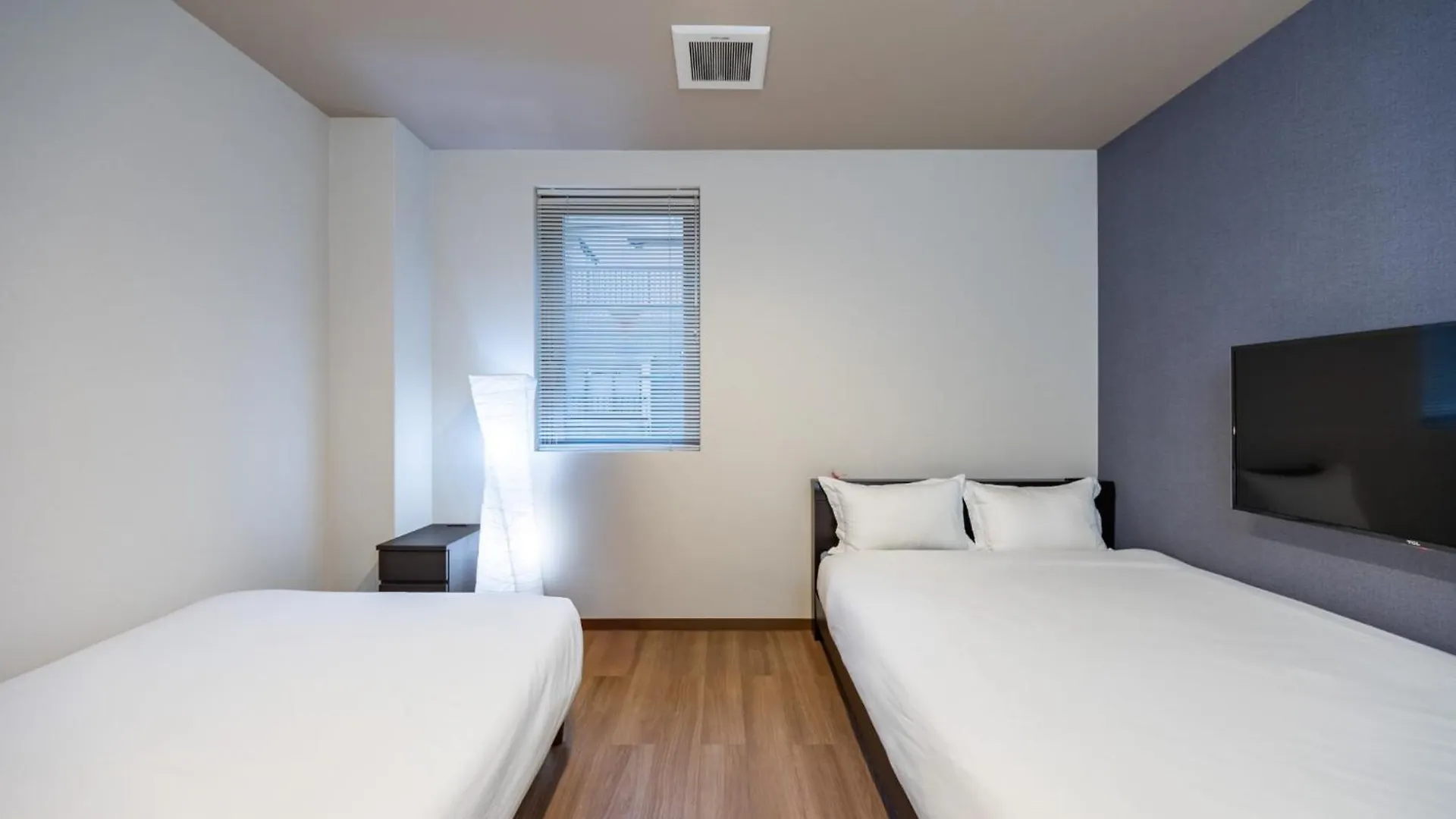 Yadokari Namba Hotel - Vacation Stay 83969V Osaka
