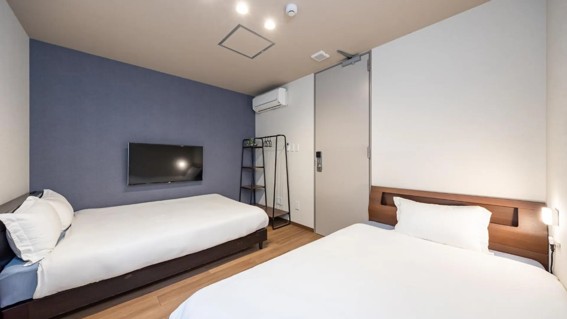 Yadokari Namba Hotel - Vacation Stay 83969V Osaka Japan