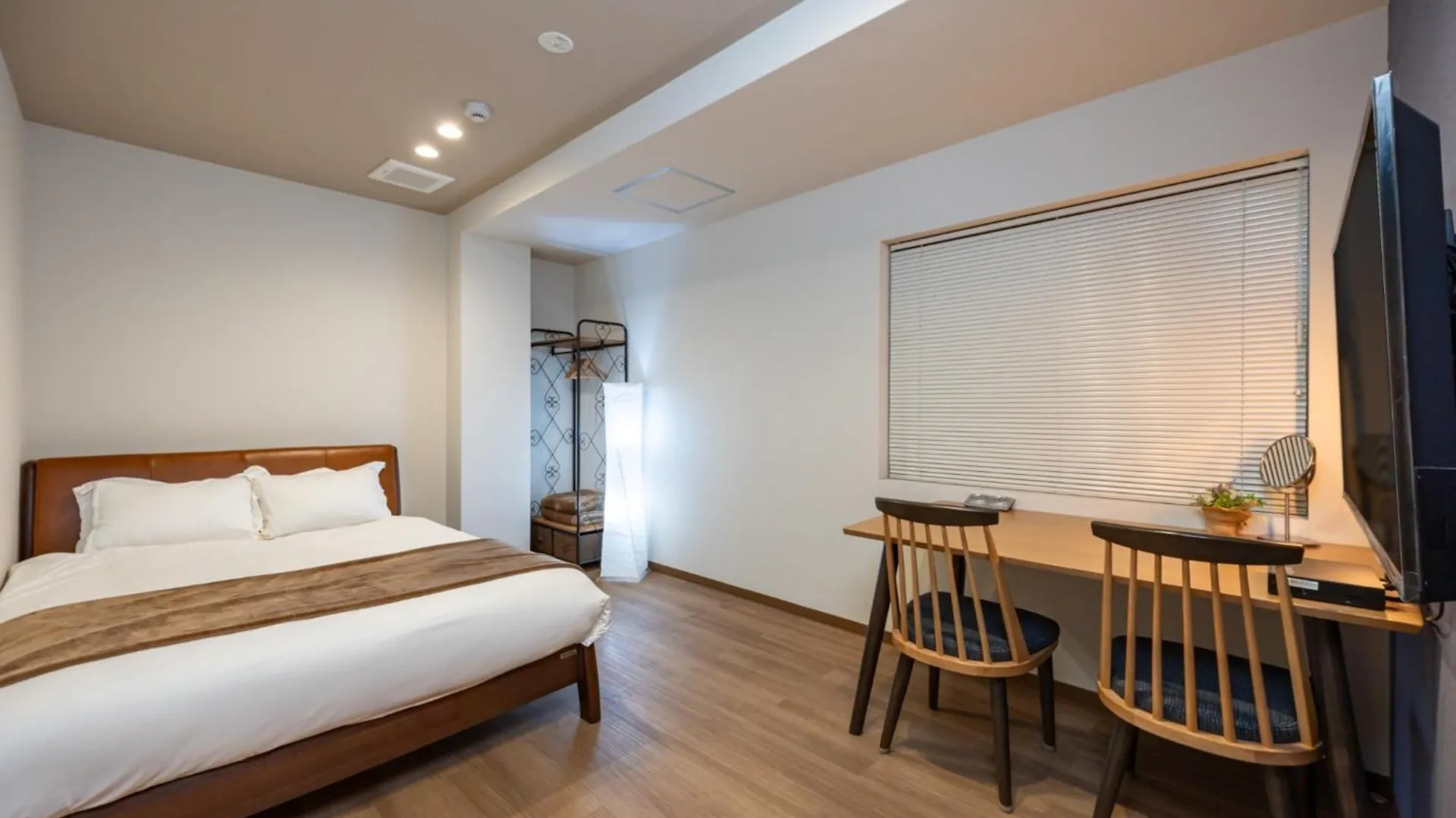 Yadokari Namba Hotel - Vacation Stay 83969V Osaka